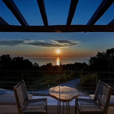 Villa Sunrise *