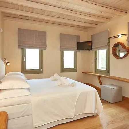 Sunrise Villa *
